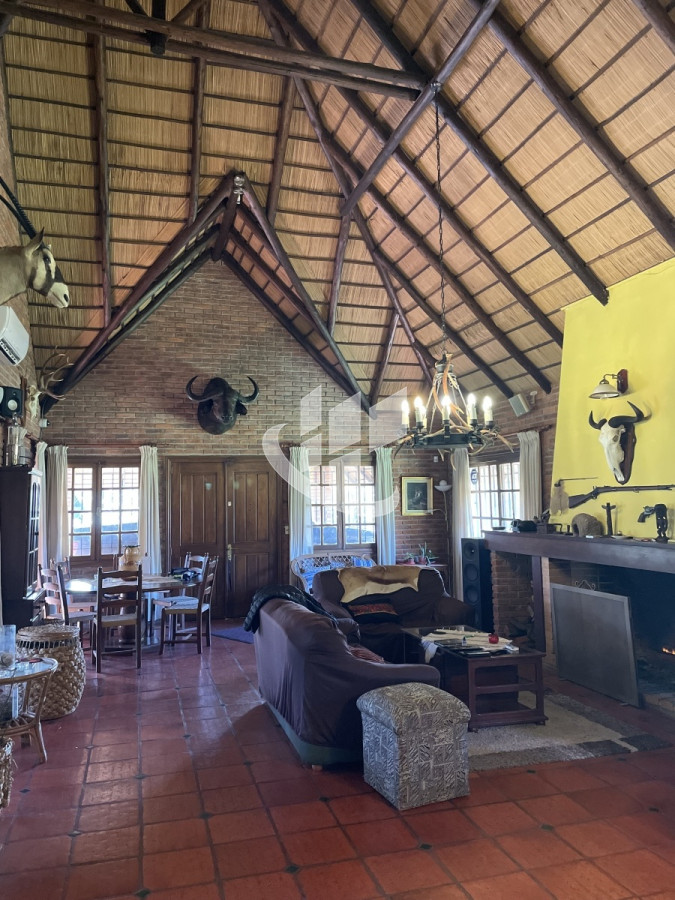 Casa ID.740 - Venta, casa, 3 dormitorios, Jardines de Cordoba, Punta del Este