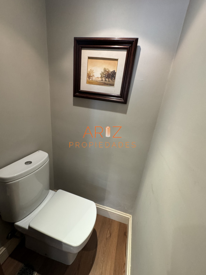 Apartamento ID.2297 - Venta apartamento de 3 dormitorios y servicio en venta  Punta del Este 