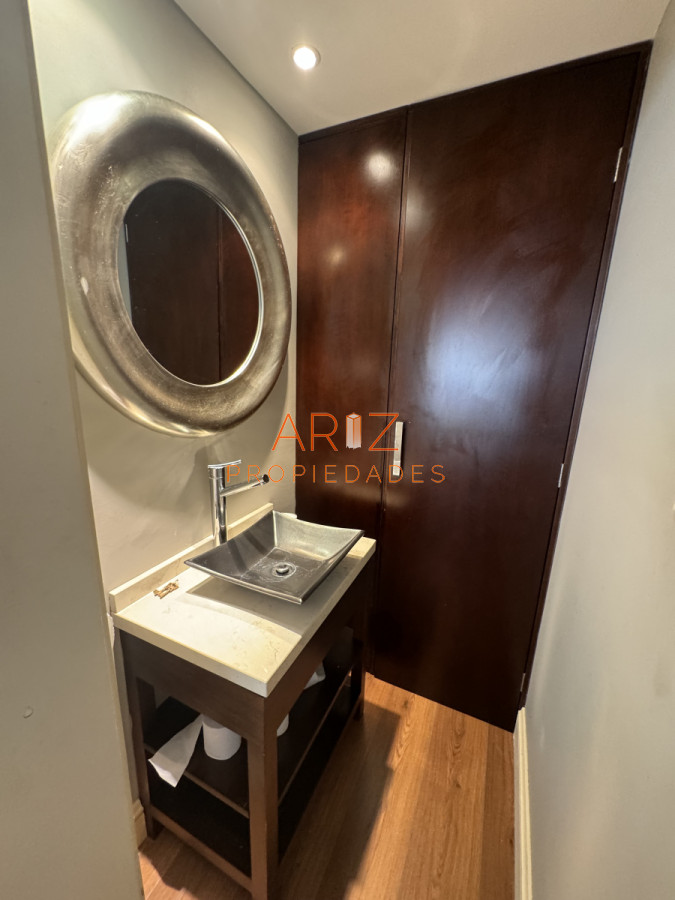Apartamento ID.2297 - Venta apartamento de 3 dormitorios y servicio en venta  Punta del Este 
