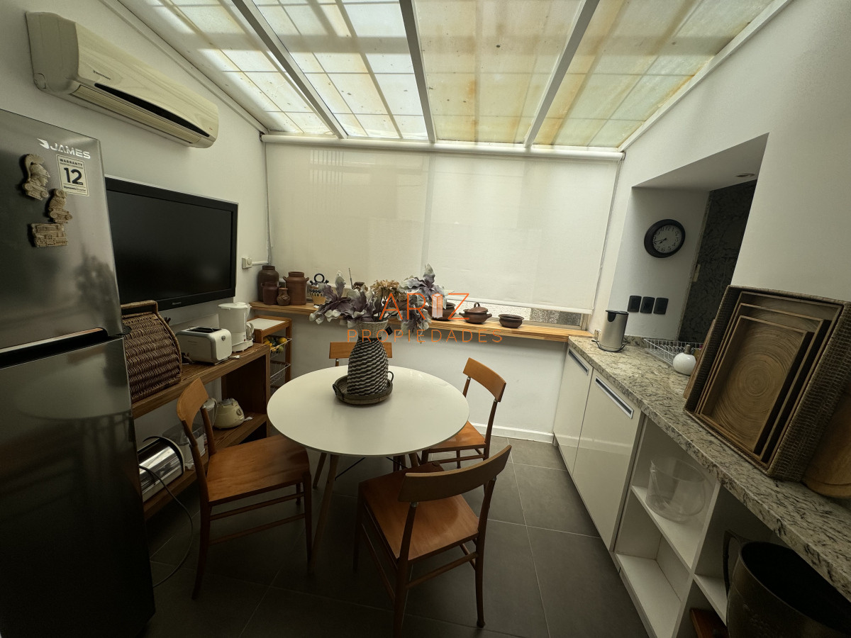 Apartamento ID.2297 - Venta apartamento de 3 dormitorios y servicio en venta  Punta del Este 