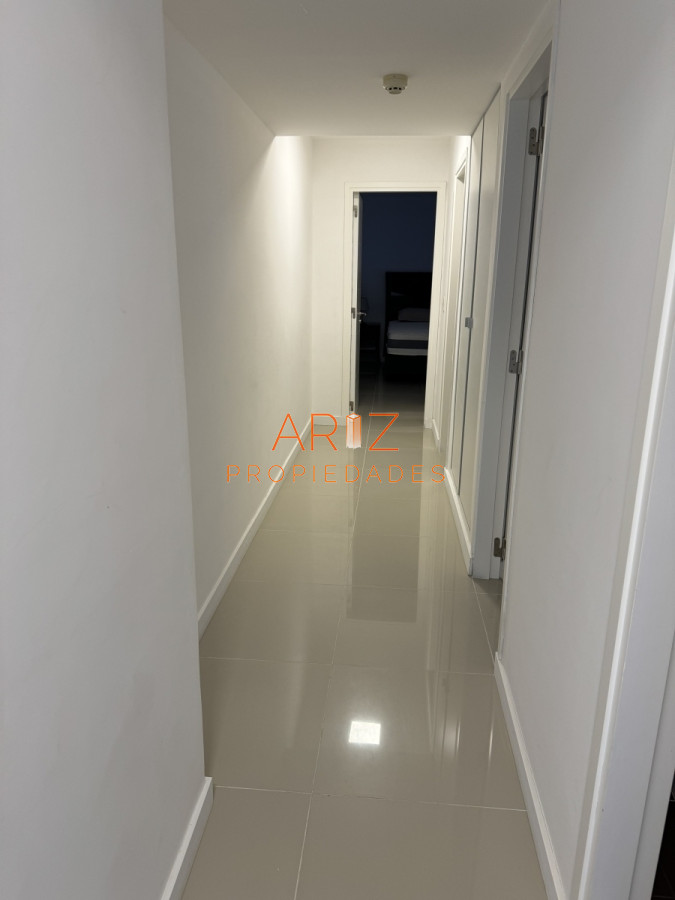 Apartamento ID.2155 - Apartamento de 3 dormitorios en venta en Punta del Este IMPERDIBLE