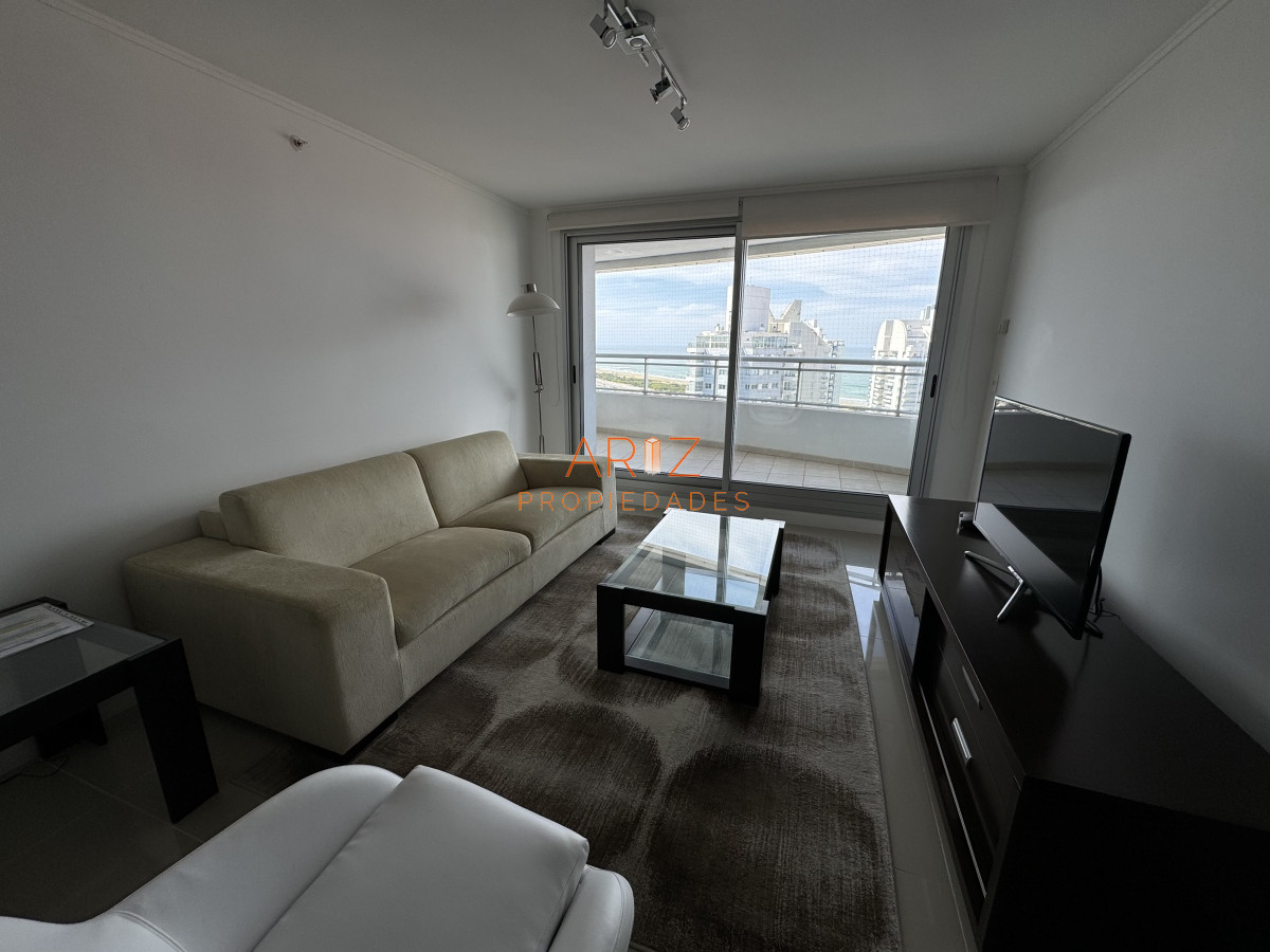 Apartamento ID.2155 - Apartamento de 3 dormitorios en venta en Punta del Este IMPERDIBLE