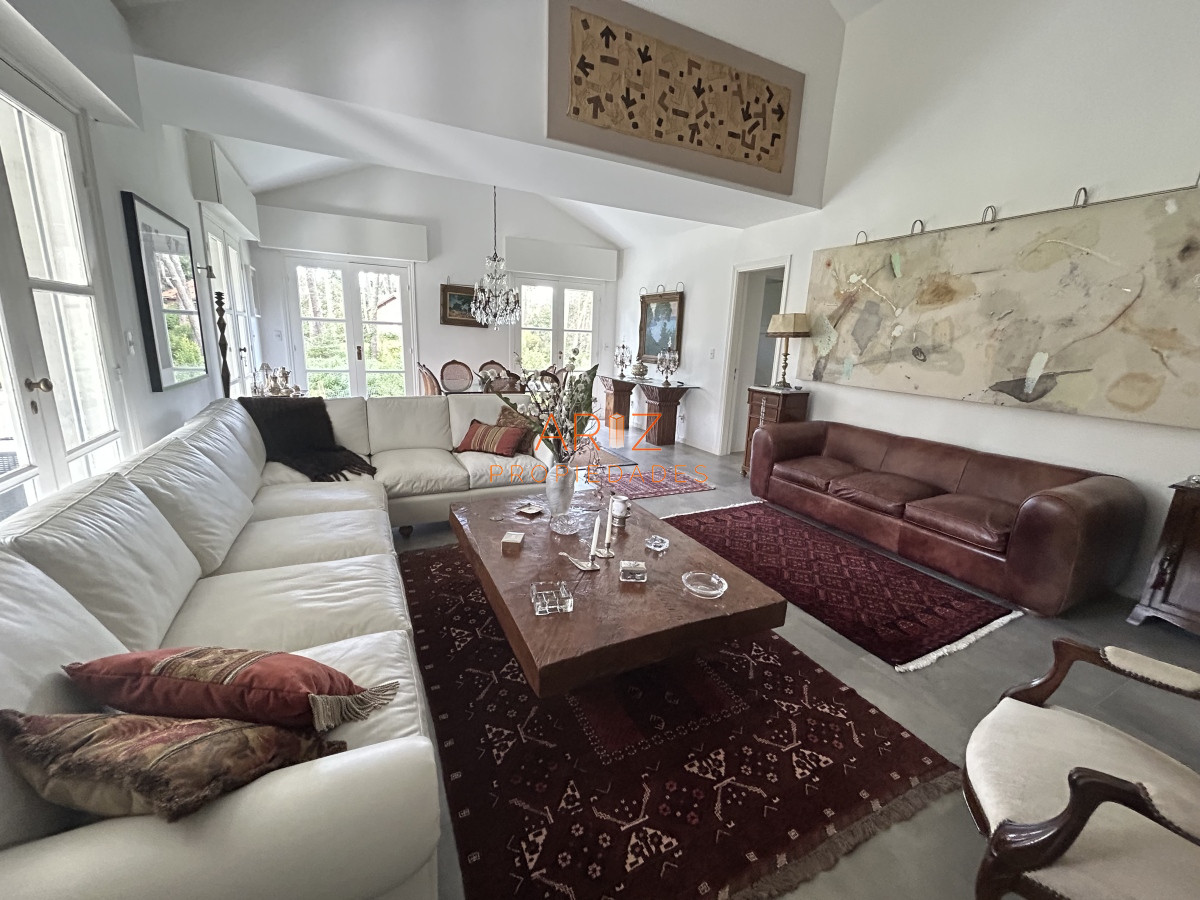 Casa ID.2188 - Espectacular casa en venta ubicada en San Rafael Punta del Este , 4 dormitorios 