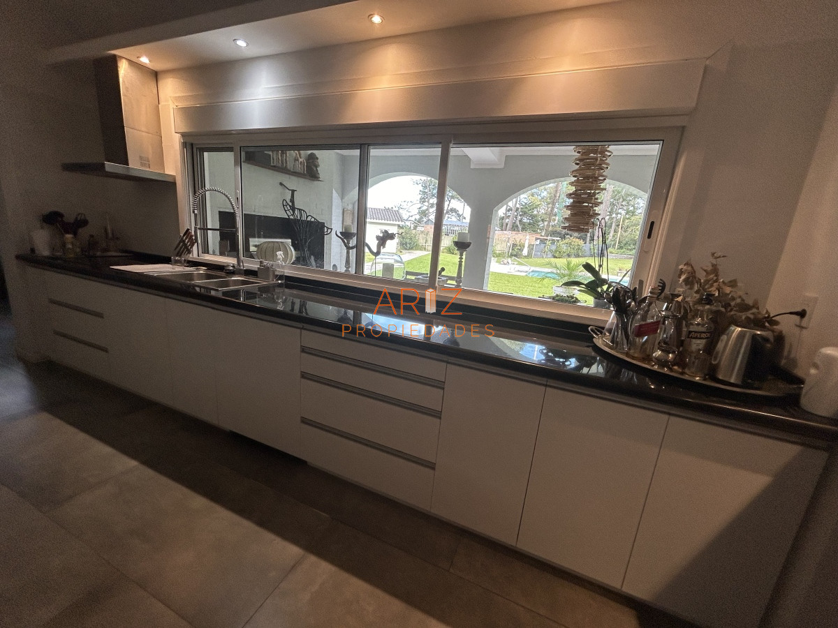 Casa ID.2188 - Espectacular casa en venta ubicada en San Rafael Punta del Este , 4 dormitorios 