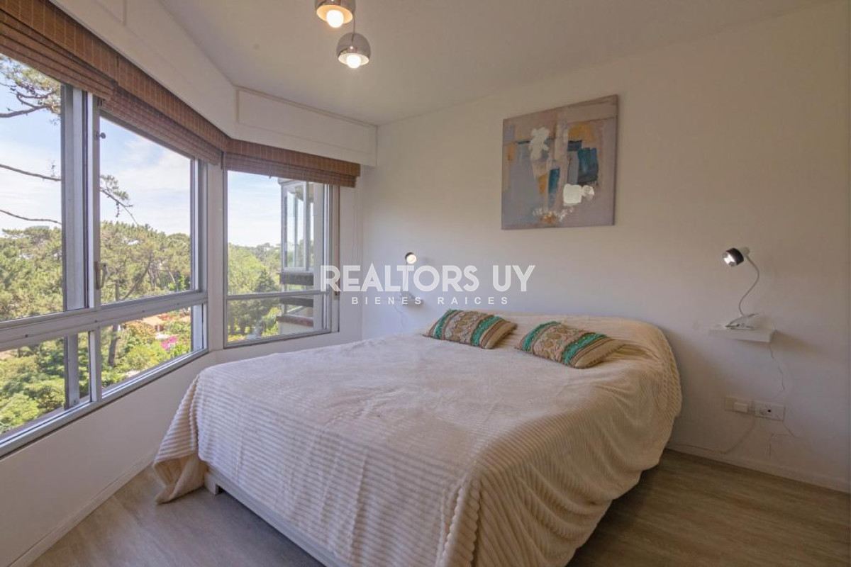 Apartamento ID.134 - Apartamento en Roosevelt - Punta del Este 3 dormitorios y dependencia 