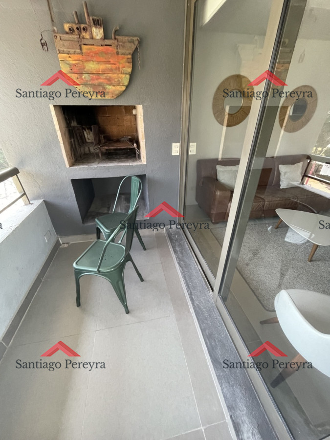 Apartamento ID.14436 - Apartamento de dos dormitorios en venta, piscina climatizada, mucama, barbacoa, sala de cine
