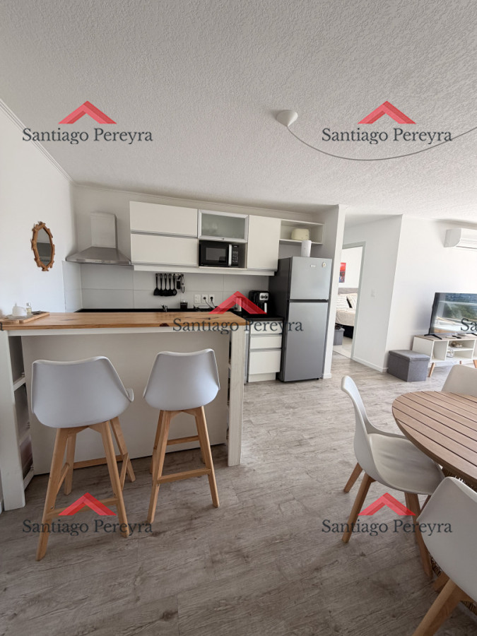 Apartamento ID.17006 - Apartamento de dos dormitorios con servicios en venta!!  