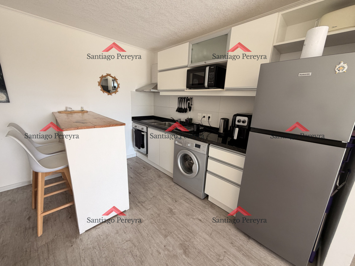 Apartamento ID.17006 - Apartamento de dos dormitorios con servicios en venta!!  