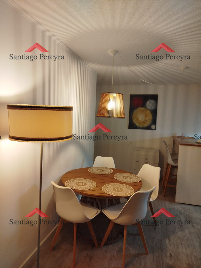Apartamento ID.17006 - Apartamento de dos dormitorios con servicios en venta!!  