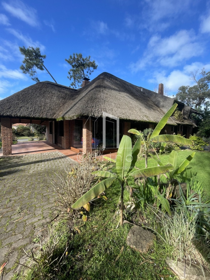 Casa ID.1589 - Casa en venta en Jardines de Cordoba ,  excelente zona 