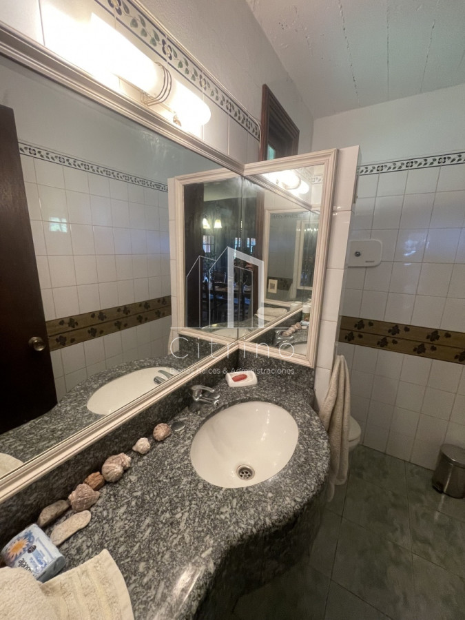 Casa ID.1589 - Casa en venta en Jardines de Cordoba ,  excelente zona 