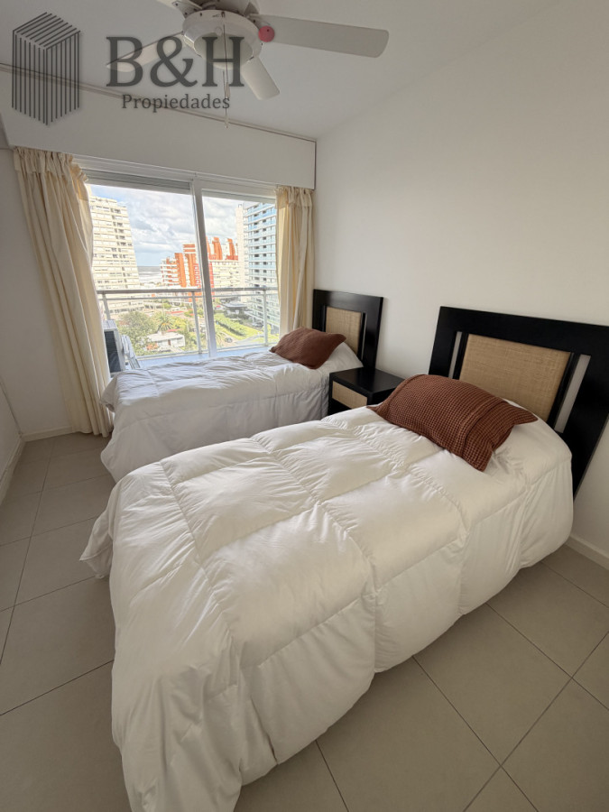 Apartamento ID.6952 - Apartamento de dos dormitorios en venta en Punta del Este