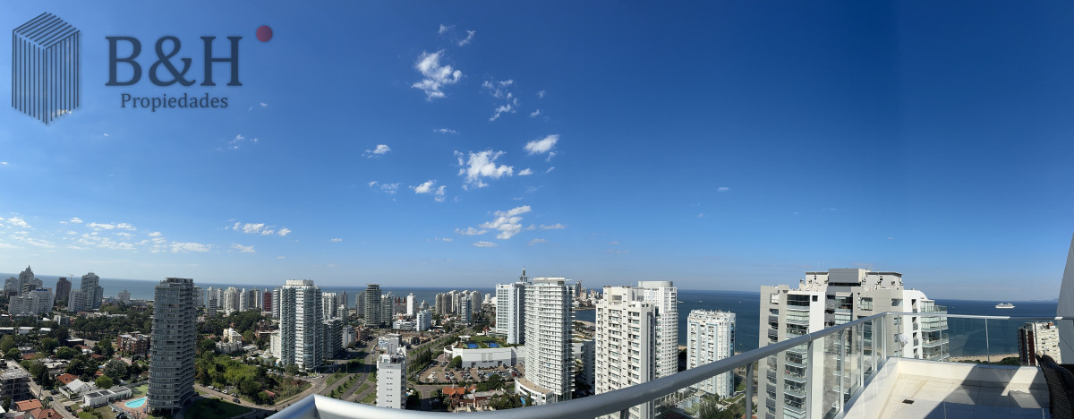 Apartamento ID.4404 - Espectacular Penthouse en Venta en Punta del Este  