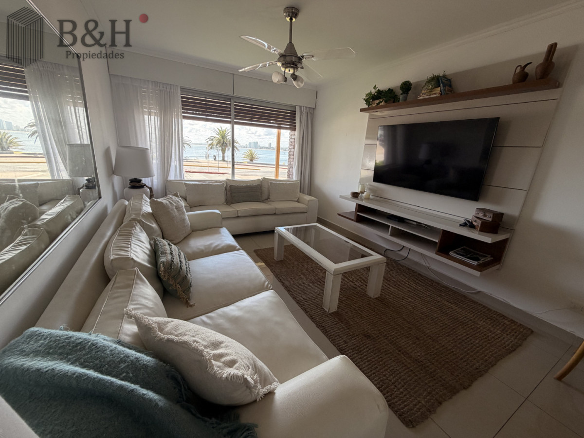 Apartamento ID.6836 - Apartamento de 3 dormitorios en Venta en Punta del Este PENINSULA