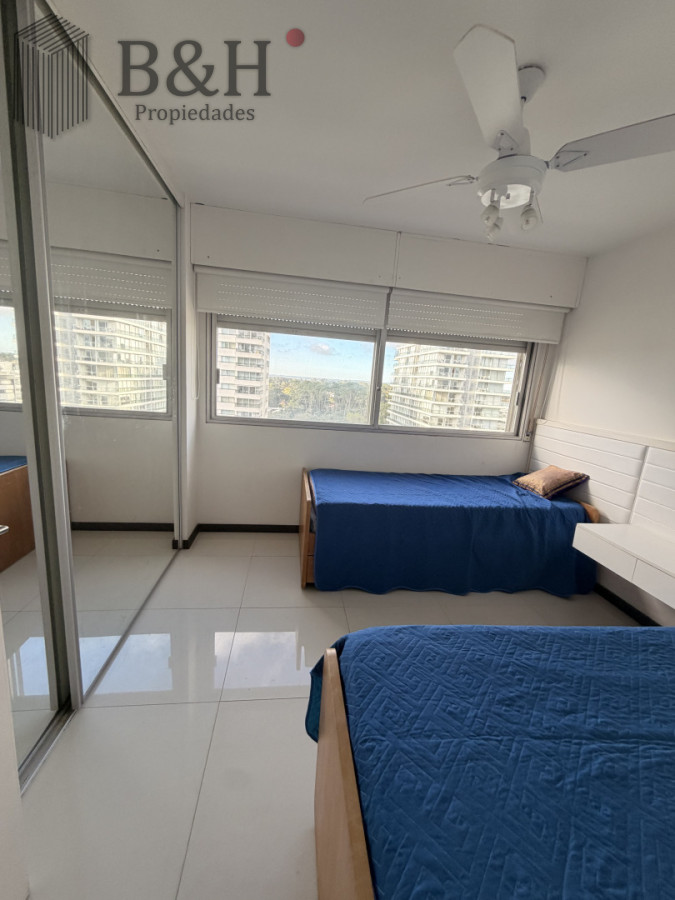 Apartamento ID.7007 - Oportunidad en Roosevelt, apartamento de 3 dormitorios , reciclado 