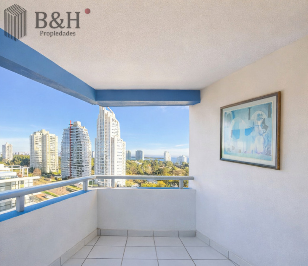Apartamento ID.7008 - Apartamento de 3 dormitorios en venta en Punta del Este, Roosevelt 