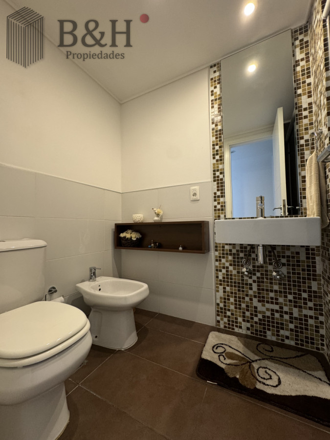Apartamento ID.8119 - Apartamento de 2 dormitorios en venta en Punta del Este 