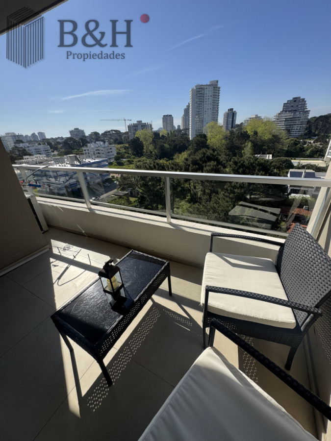 Apartamento ID.6797 - Apartamento de dos dormitorios en venta  Punta del este  