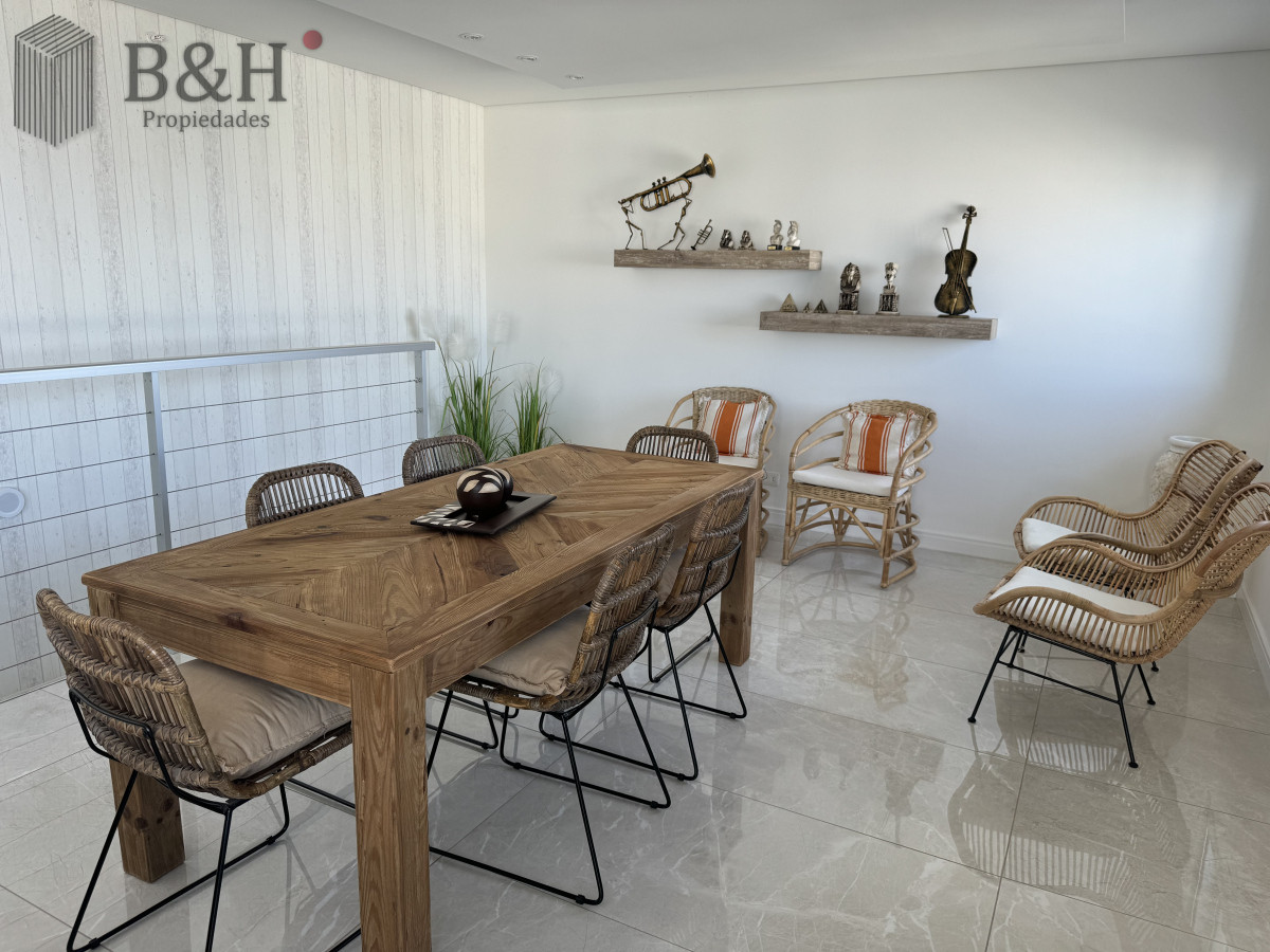 Apartamento ID.4404 - Espectacular Penthouse en Venta en Punta del Este  
