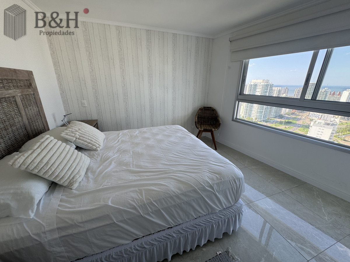 Apartamento ID.4404 - Espectacular Penthouse en Venta en Punta del Este  