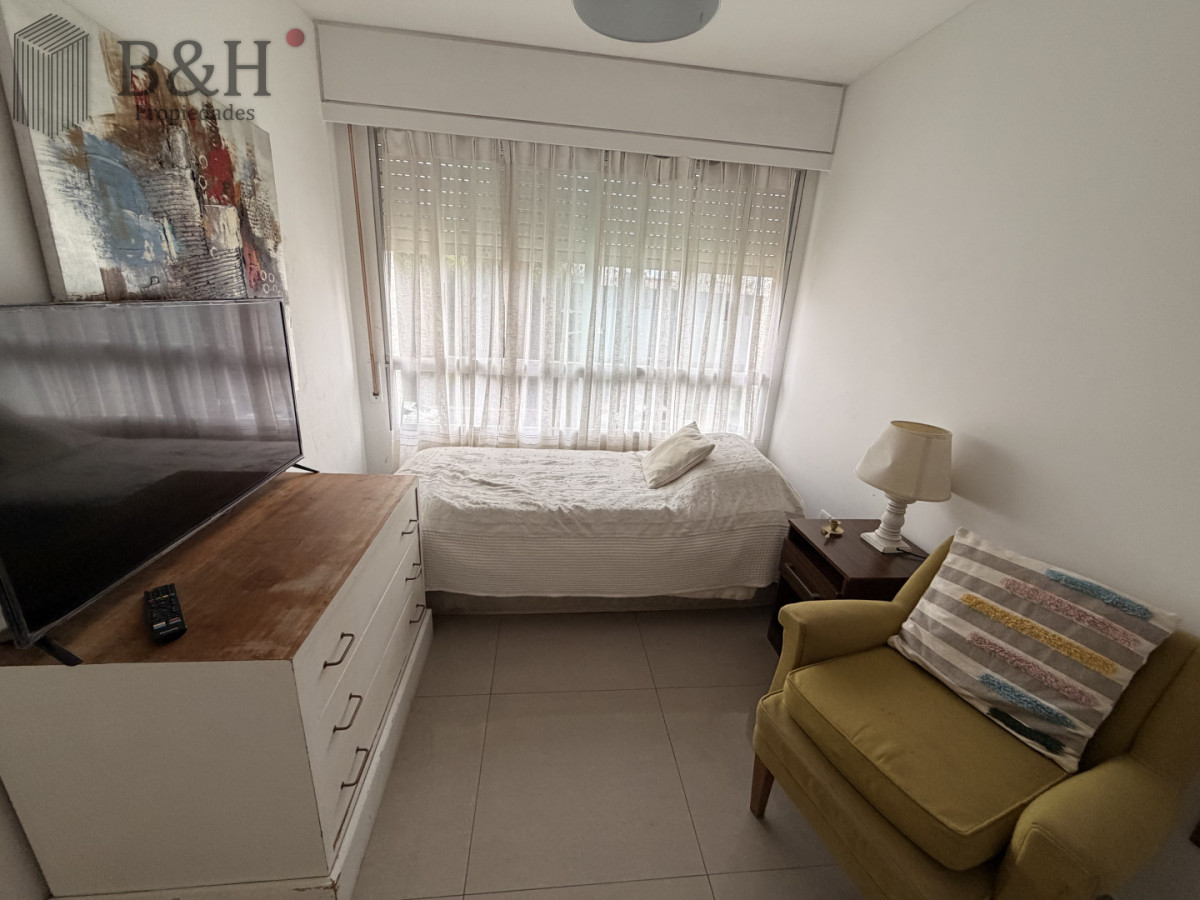 Apartamento ID.7037 - Apartamento de dos dormitorios en venta en Peninsula , Punta del Este