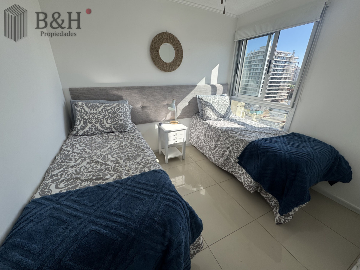 Apartamento ID.6797 - Apartamento de dos dormitorios en venta  Punta del este  