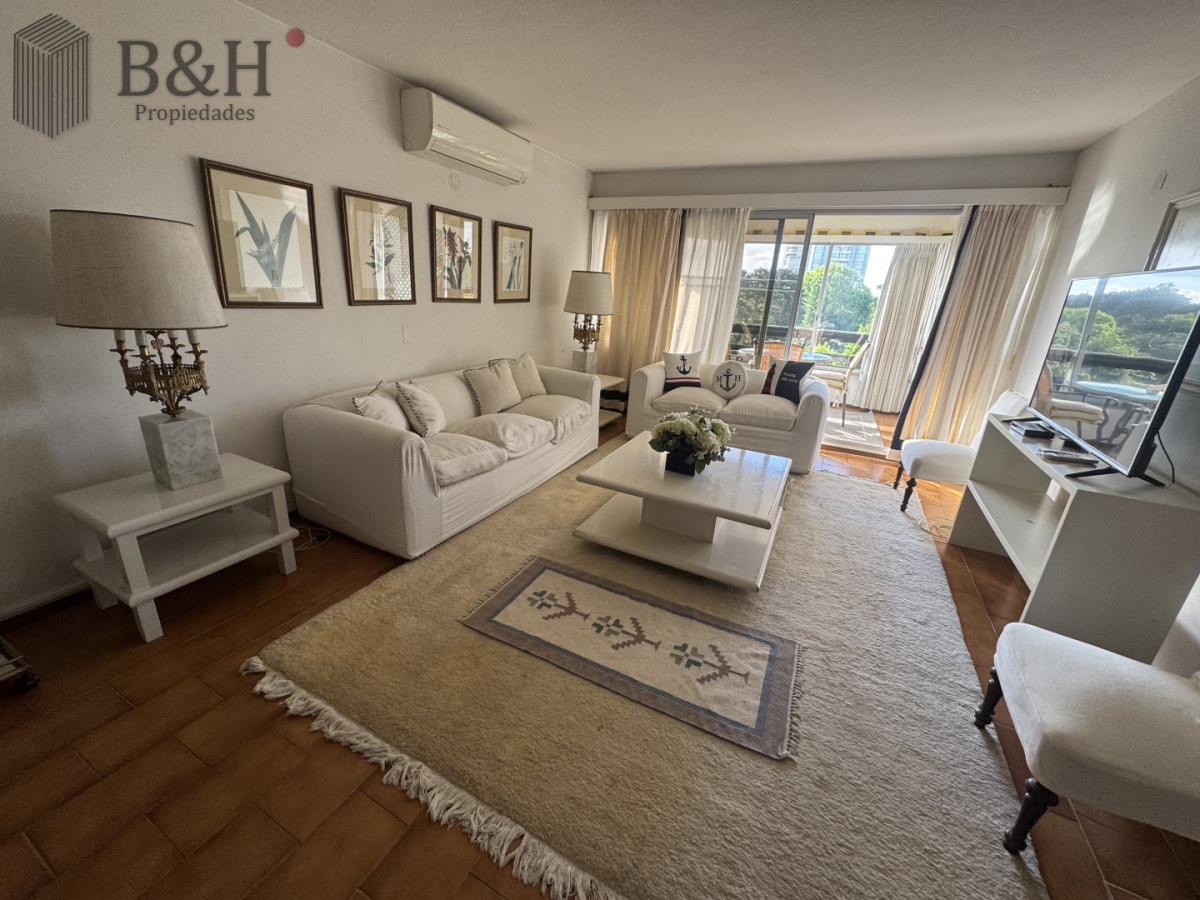 Apartamento ID.6076 - Apartamento en venta en Roosevelt Punta del Este 