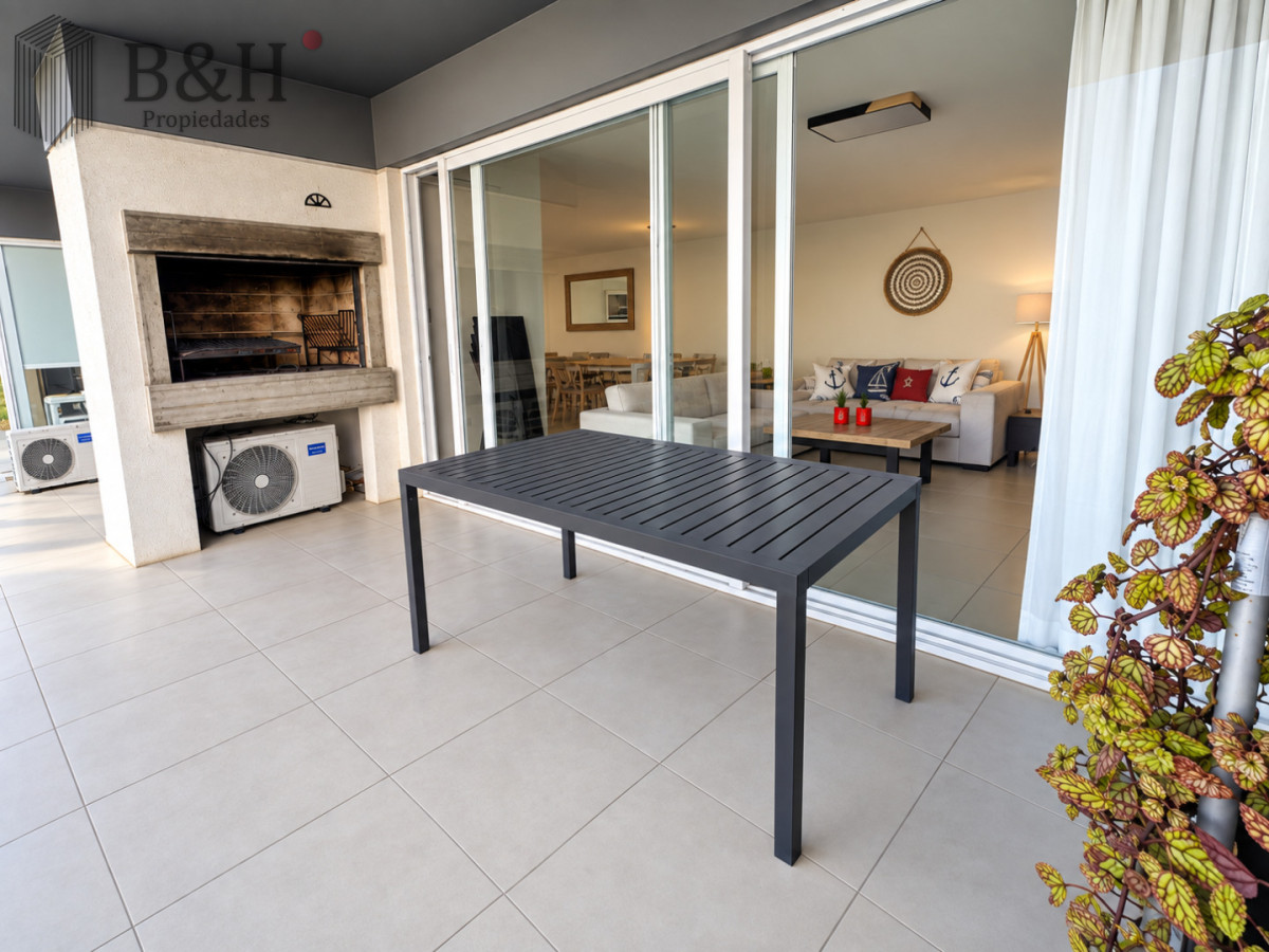 Apartamento ID.6220 - Apartamento de 3 dormitorios en venta en Punta del Este
