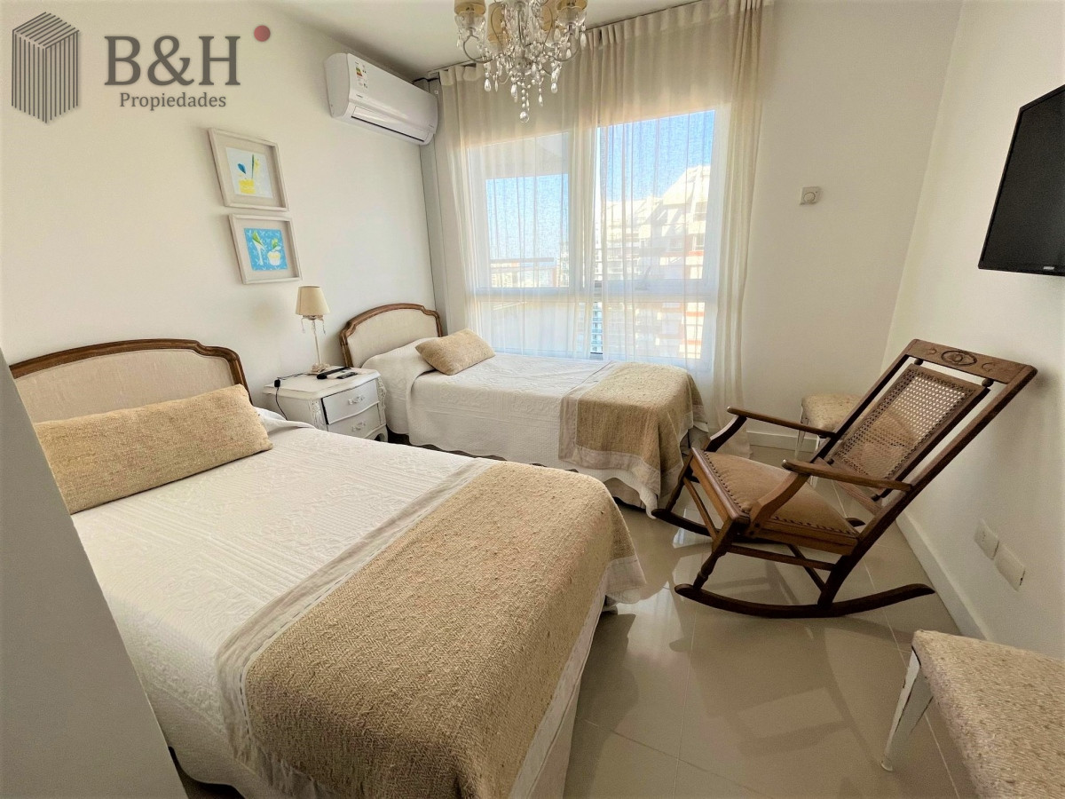 Apartamento ID.4253 - Apartamento de 3 dormitorios en Punta del Este 