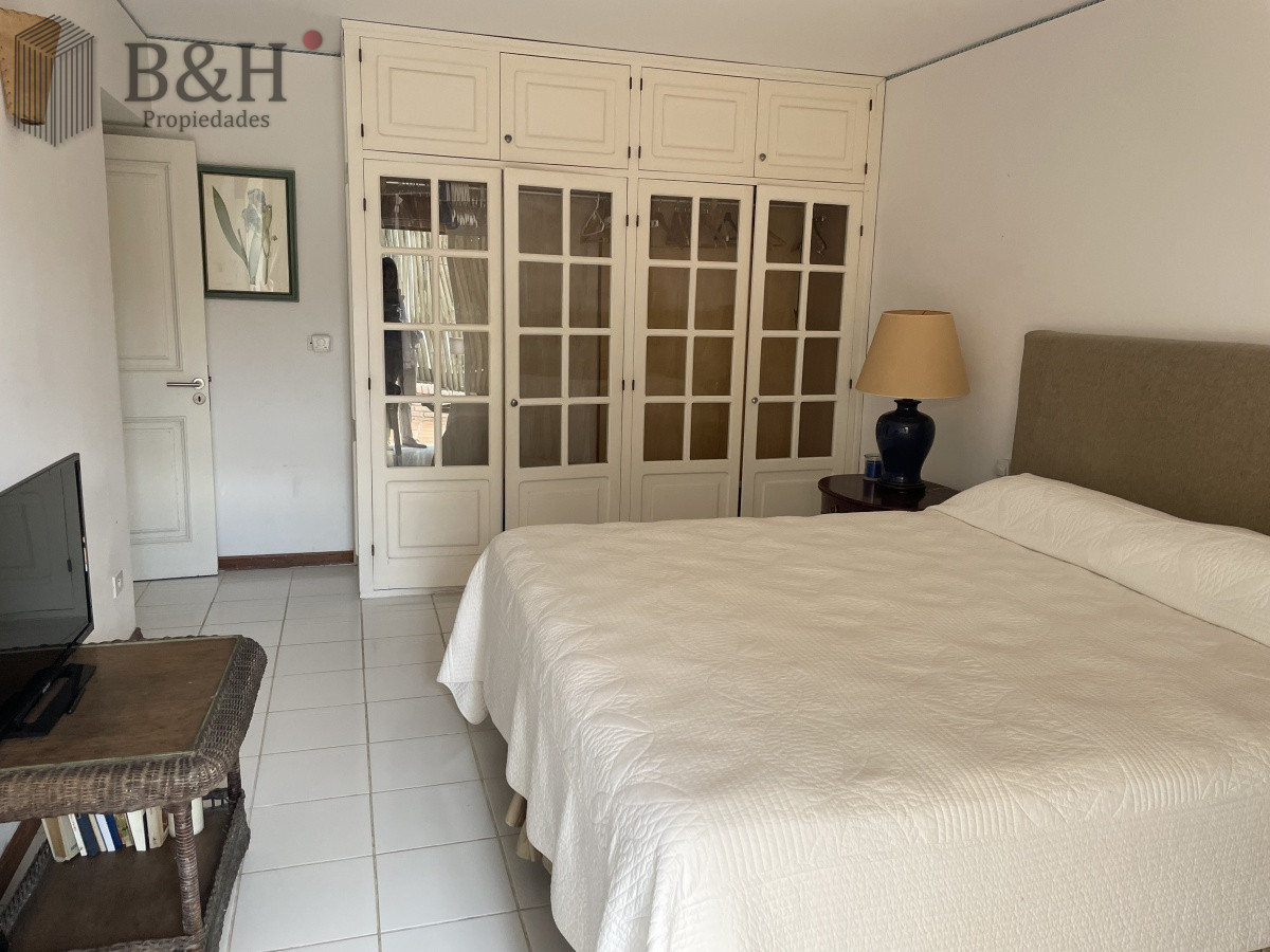 Apartamento ID.4110 - Apartamento en venta en Punta del Este OPORTUNIDAD BAJO DE PRECIO