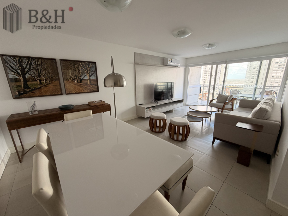 Apartamento ID.6952 - Apartamento de dos dormitorios en venta en Punta del Este