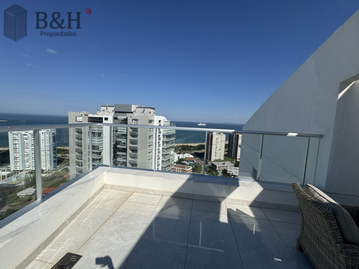 Apartamento ID.4404 - Espectacular Penthouse en Venta en Punta del Este  