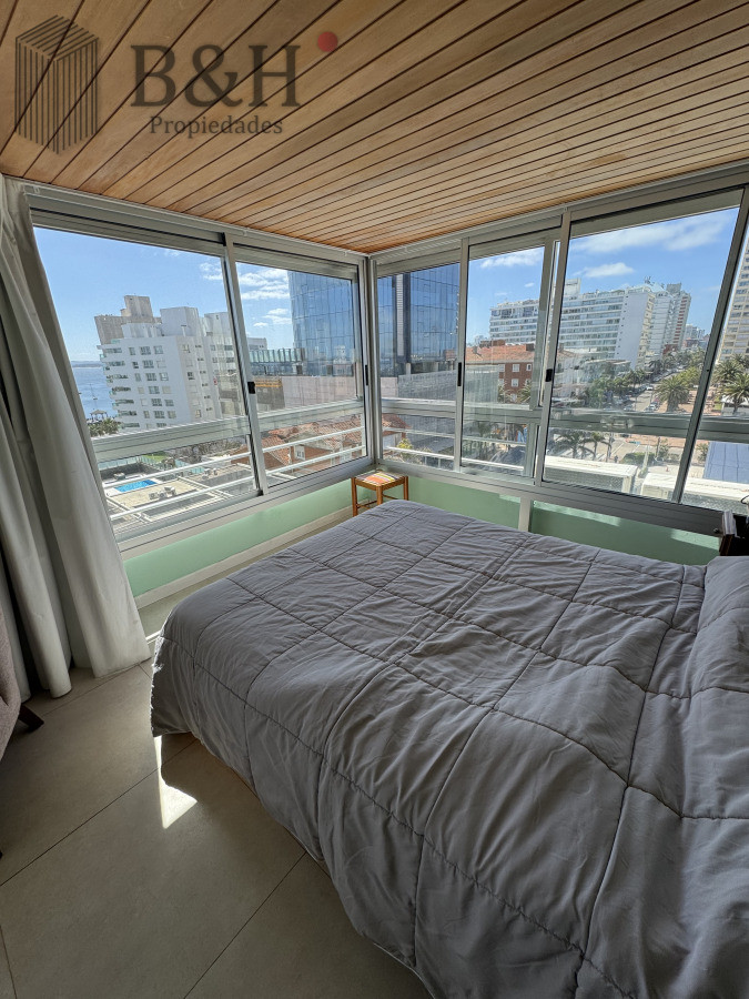 Apartamento ID.5862 - Apartamento de dos dormitorios en venta en Peninsula , Punta del Este 