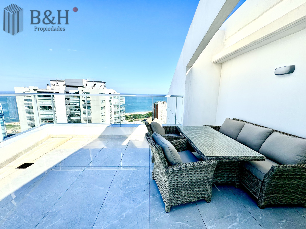 Apartamento ID.4404 - Espectacular Penthouse en Venta en Punta del Este  