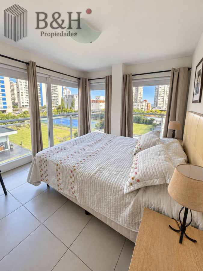 Apartamento ID.6220 - Apartamento de 3 dormitorios en venta en Punta del Este