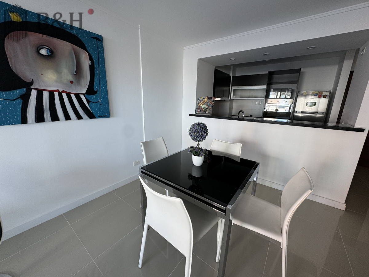 Apartamento ID.8119 - Apartamento de 2 dormitorios en venta en Punta del Este 