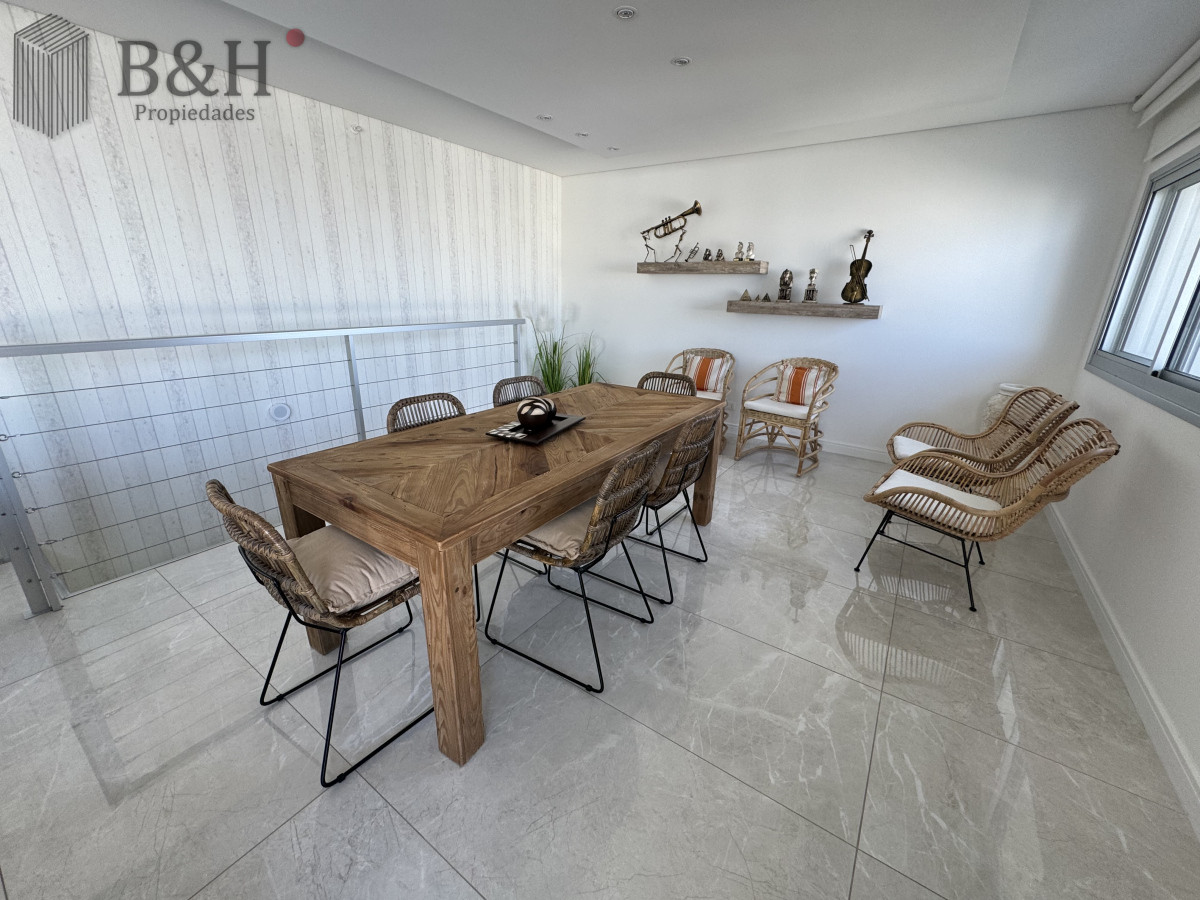 Apartamento ID.4404 - Espectacular Penthouse en Venta en Punta del Este  
