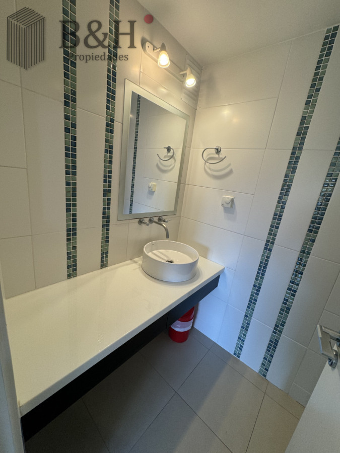 Apartamento ID.4383 - Apartamento de dos dormitorios  en venta en Punta del Este , Zona Chiverta 
