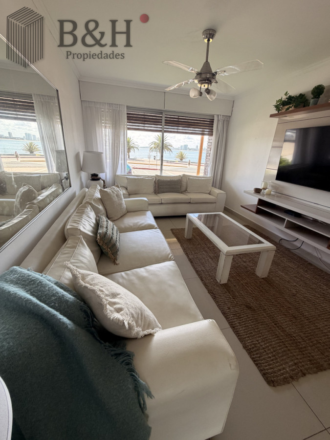 Apartamento ID.6836 - Apartamento de 3 dormitorios en Venta en Punta del Este PENINSULA
