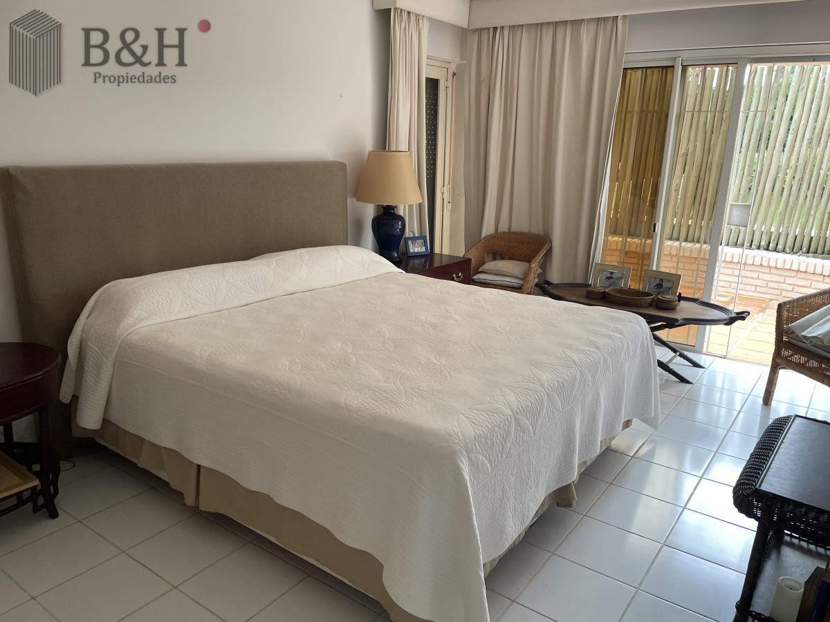 Apartamento ID.4110 - Apartamento en venta en Punta del Este OPORTUNIDAD BAJO DE PRECIO