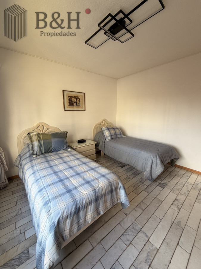 Apartamento ID.8157 - Apartamento de 3 dormitorio en venta en primera linea de Playa Brava 