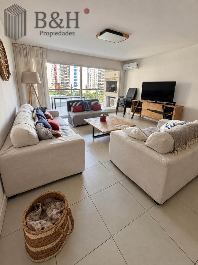 Apartamento ID.6220 - Apartamento de 3 dormitorios en venta en Punta del Este
