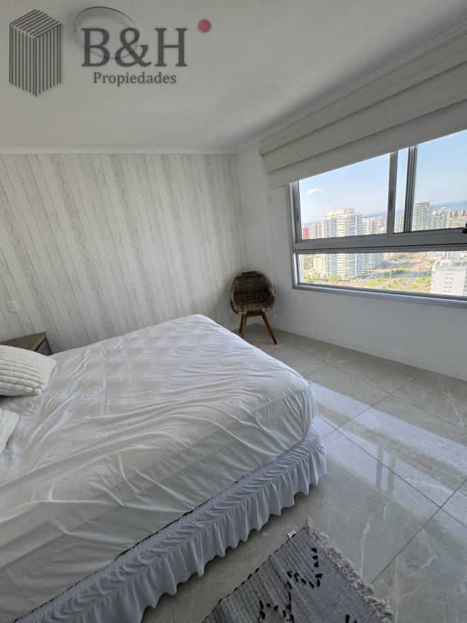 Apartamento ID.4404 - Espectacular Penthouse en Venta en Punta del Este  