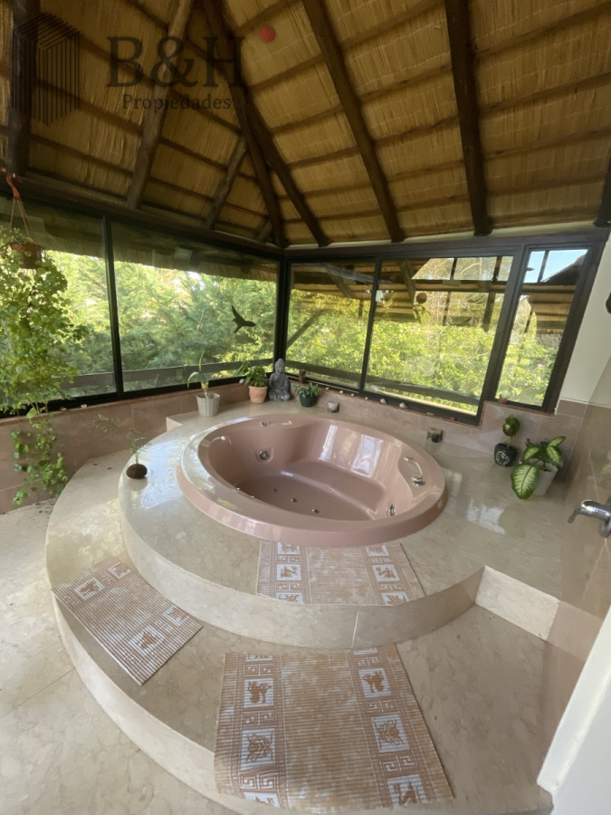 Casa ID.618 - Casa en venta en Jardines de Cordoba ,  excelente zona 