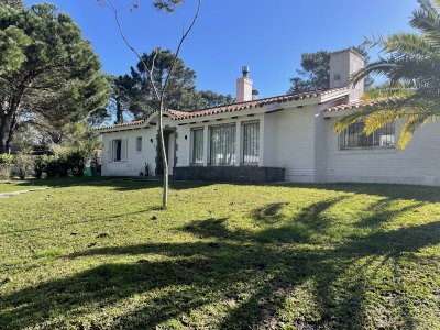 Excepcional casa en alquiler temporal zona  country Punta del Este 