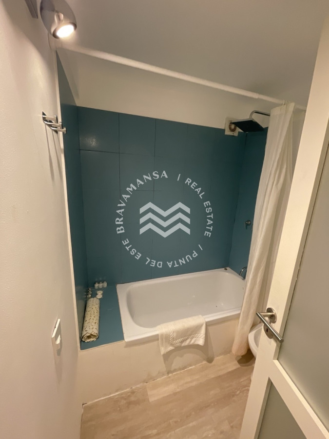 Apartamento ID.85 - Apartamento en Roosevelt - Punta del Este 3 dormitorios y dependencia 
