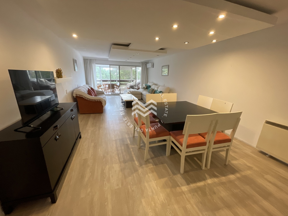 Apartamento ID.85 - Apartamento en Roosevelt - Punta del Este 3 dormitorios y dependencia 