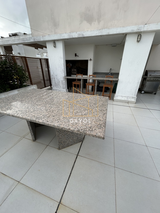 Apartamento ID.195 - Apartamento de dos dormitorios en venta en zona del Puerto de Punta del Este 