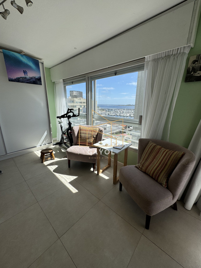 Apartamento ID.933 - Apartamento de dos dormitorios en venta en Peninsula , Punta del Este 