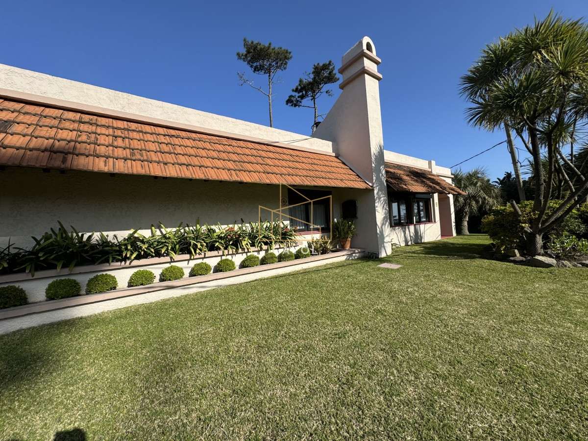 Casa ID.443 - En venta Zona Mansa , Punta del Este 